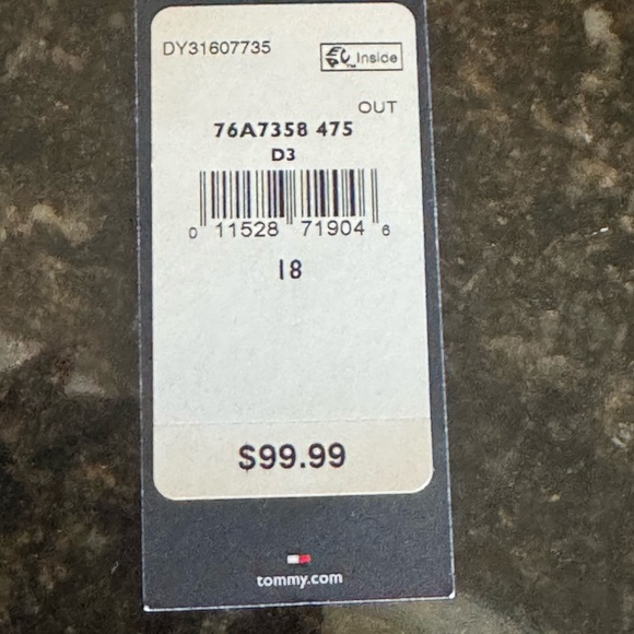 Tommy Hilfiger address - Picture 5 of 5